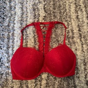 NWT Victoria’s Secret red lace pushup bra